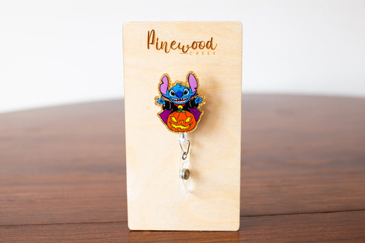 Stitch w/Pumpkins Badge Reel