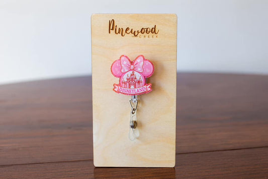 Minnie Head Disneyland Pink Badge Reel