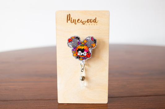 Mickey Head Mickey & Minnie Pumpkin Halloween Badge Reel