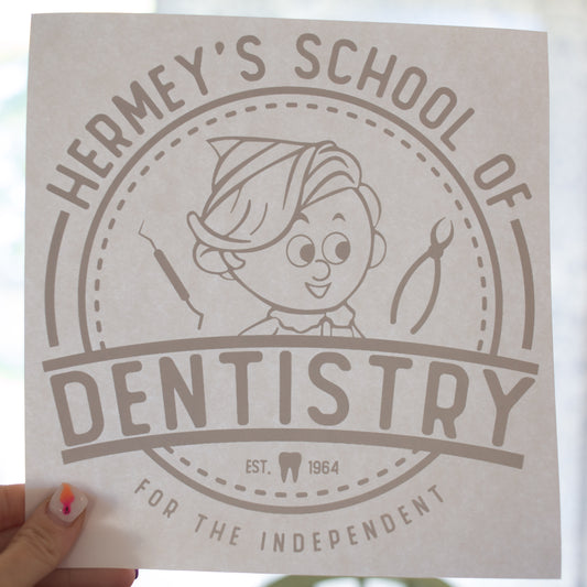 Hermey’s Schoolof Dentistry Christmas T-Shirt Transfer