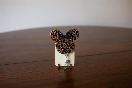 Minnie Head Gold Leopard Badge Reel