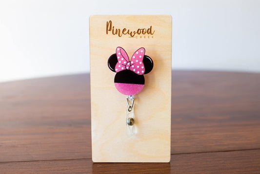 Minnie Mouse Head Badge Reel